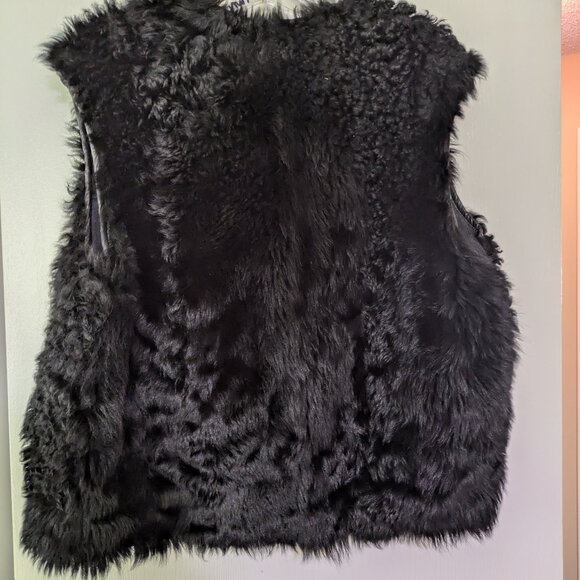 Genuine Leather Shearling Women's Vest NWT $1500 retail - Picture 10 of 14